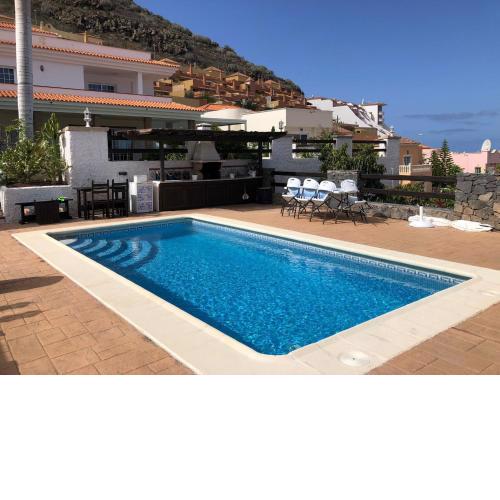 Villa Marianna con piscina climatizada y barbacoa