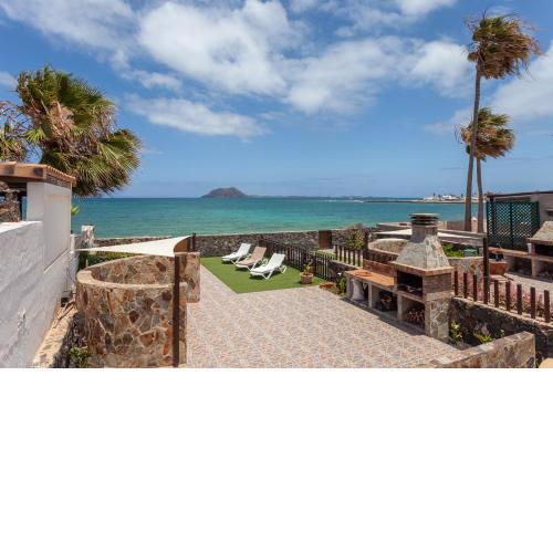 Villa Marina I Beachfront Corralejo By Holidays Home