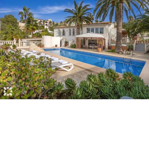 Villa Mariposa by Abahana Villas