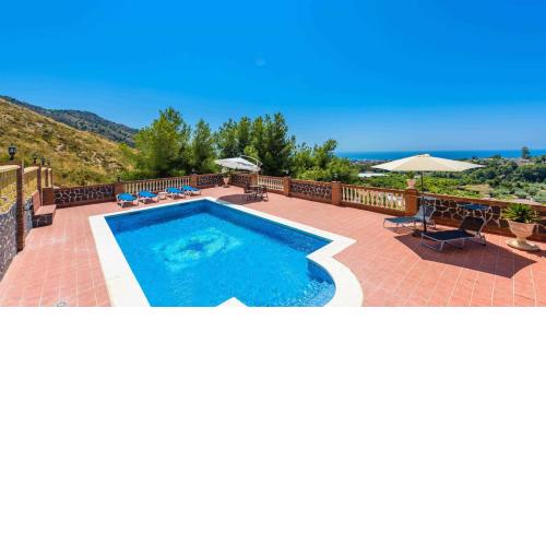 Villa Martin Nerja by Ruralidays