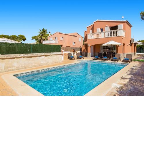 Villa Martinur by Villa Plus