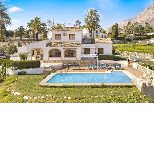 Villa Mellissa by Villa Plus