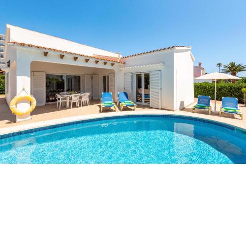 Villa Mencia by Villa Plus