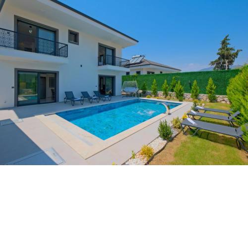 Villa Mera 1