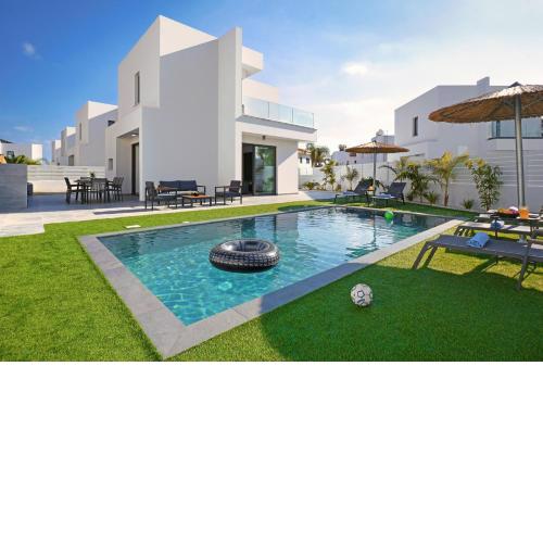 Villa Merope - 3Bed All En-suite