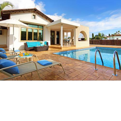 Villa Merry