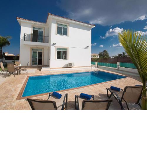 Villa Mesogi Modern 3BDR Protaras Villa Close to Fig Tree Bay Beach