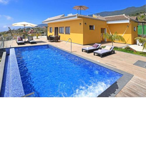 Villa Mica