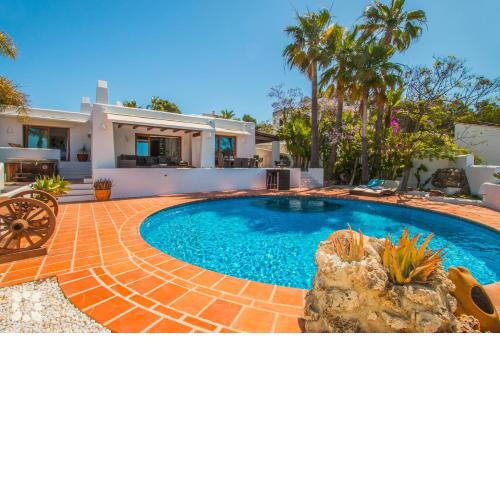Villa Mistral by Abahana Villas