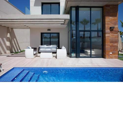 Villa moderne avec piscine privée à Cabo Roig - Costa Blanca