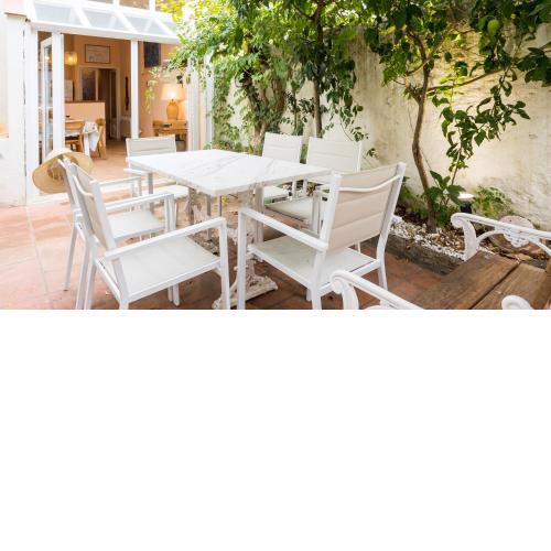 Villa Monturiol