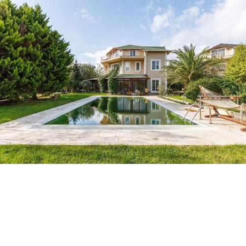 Villa Moon