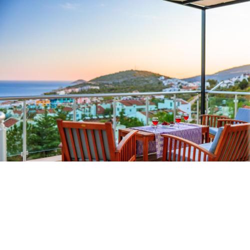 VILLA MYSTIC 5br/6bth Prvt Pool-Garden & Sea Views