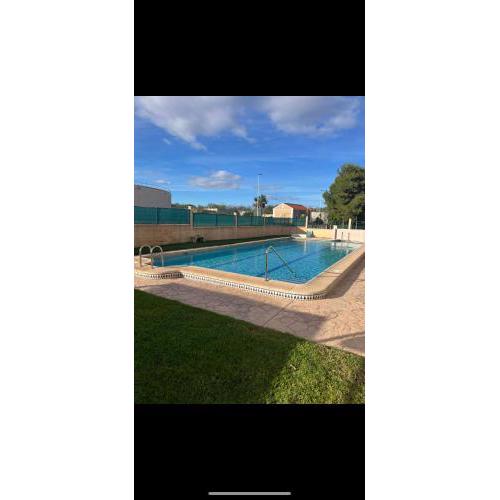 Villa Nadiya App Pool, Parking