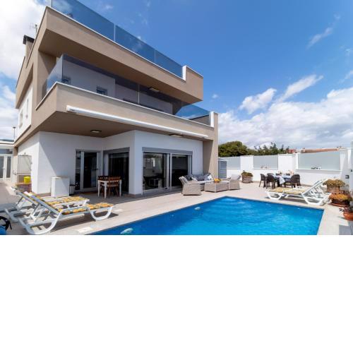 Villa near the sea