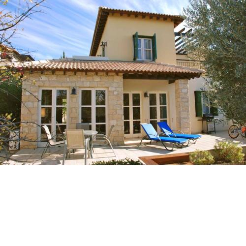 Villa Nefeli - charming townhouse in the heart of Aphrodite Hills Resort