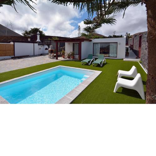 Villa Nelida peace lovers Vegueta By PVL