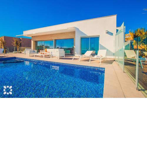 Villa Nevis by Abahana Villas