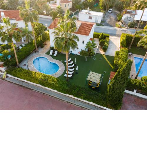 Villa Oasis by Ezoria Villas
