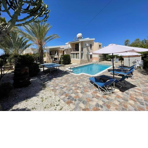 Villa Ocean Stones 1Km From Main Coral Bay Beach