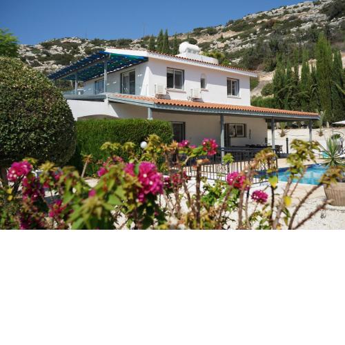 Villa Oceana - villa with private pool and gardens