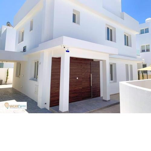 Villa Orash