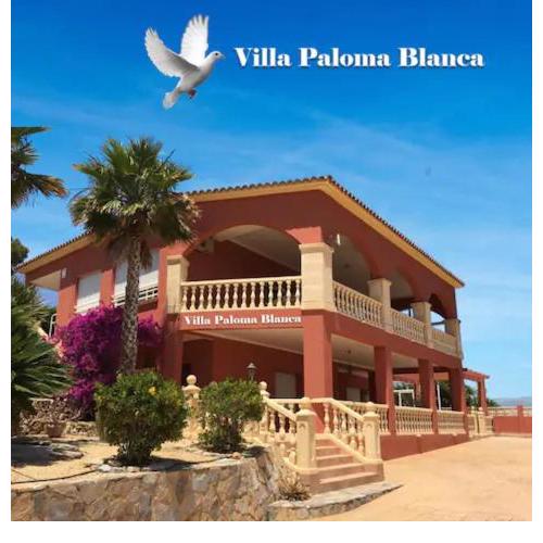 Villa Paloma Blanca