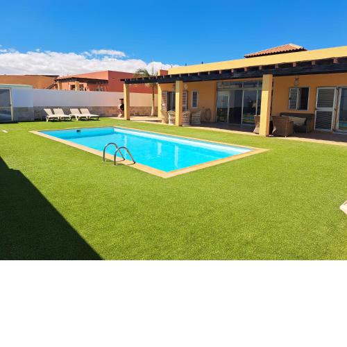 VILLA PARADISE