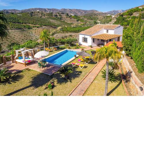 Villa Paraiso by Villa Plus