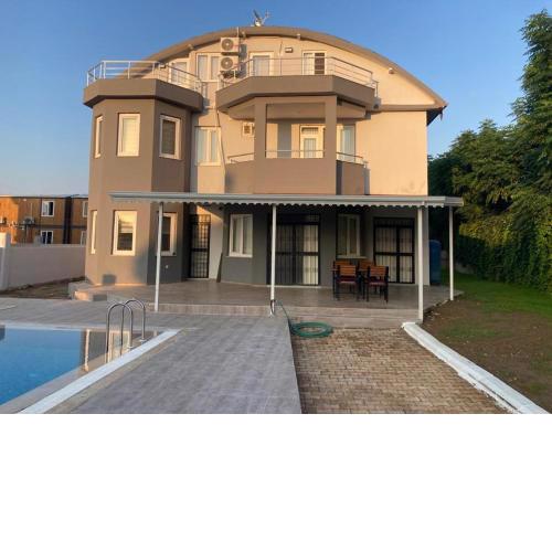 Villa Patera