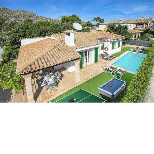 Villa Peyro by Villa Plus