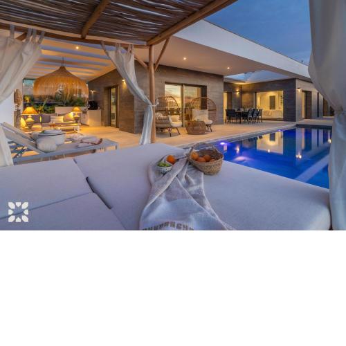 Villa Philia by Abahana Villas