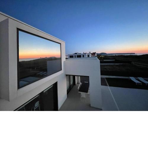 VILLA PINELL
