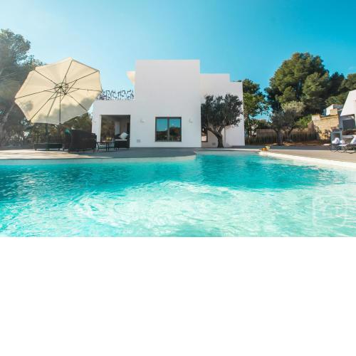 Villa Piscis by Abahana Villas