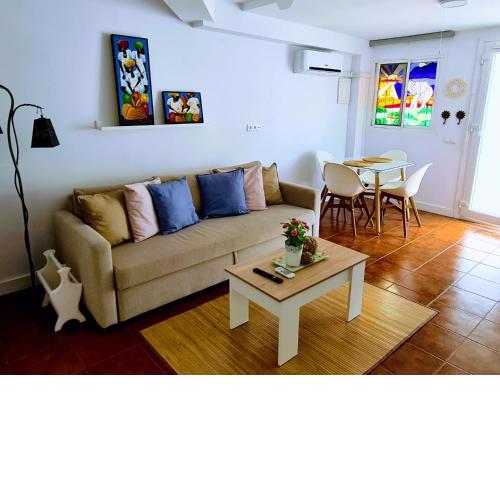 VILLA PITATO Nuevo, cerca de la Playa, Parking en la puerta del alojamiento