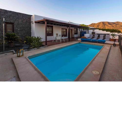 Villa Pola Marinas