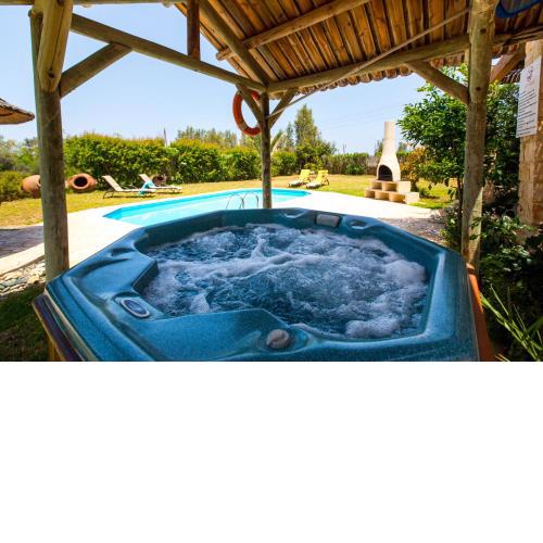 Villa Pomos Med.
