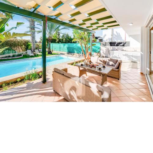 Villa Poseidon Gardens by Ezoria Villas