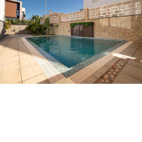 Villa, Private heated pool and jacuzzi .