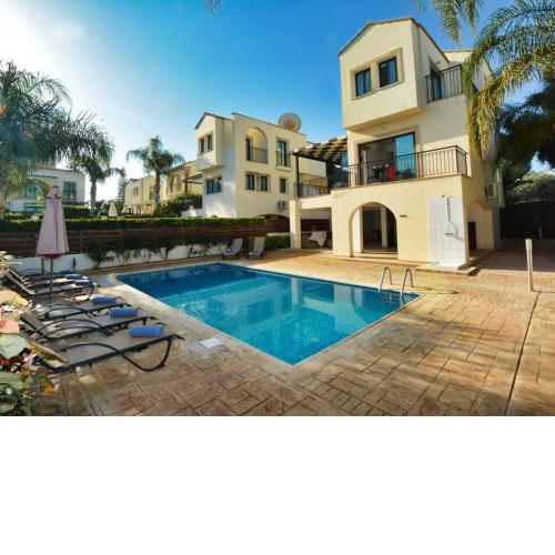 Villa Protaras Paralia Spacious 4BDR Central Protaras Villa Close to Fig Tree Bay Beach