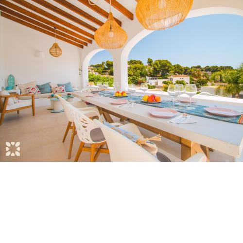 Villa Pura Vida by Abahana Villas