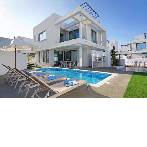 Villa Queen Eleanor