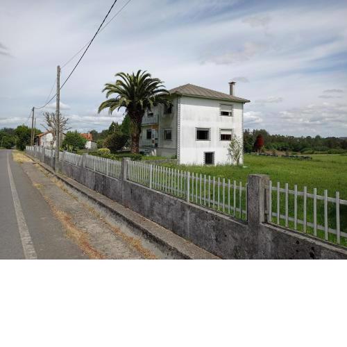 Villa Rica House