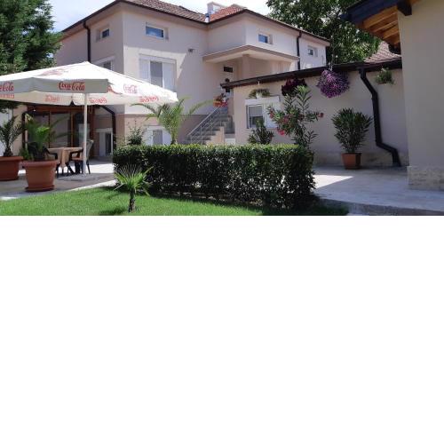 Villa Ros Guest House