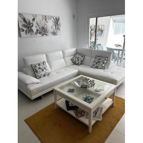 Villa Rosa Playa Blanca Luxury 2 bed 2 bath Villa with Private Pool, Patio