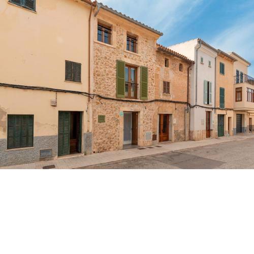 Villa Roser Vell by Sealand Villas