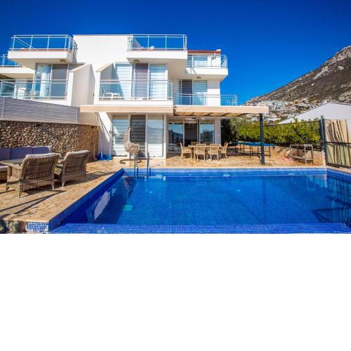 Villa Royal 2