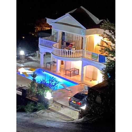 Villa royal