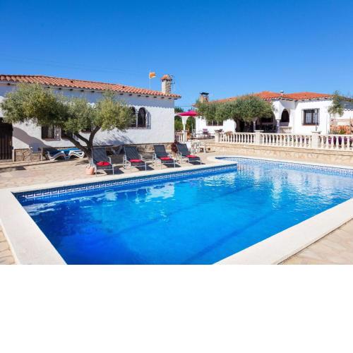 Villa Rustical Mont Roig by Interhome