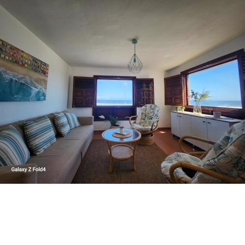 Villa Salada on the Ocean Shore